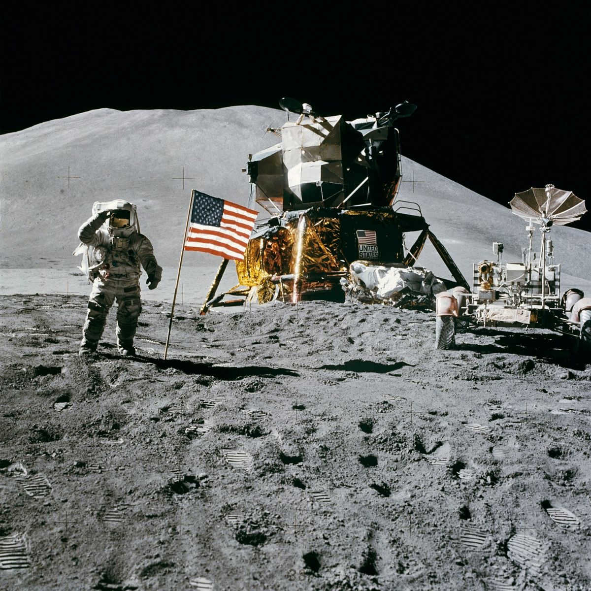 Why don't space photos show stars? - 8