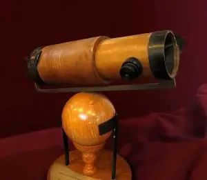 Newtonian telescope