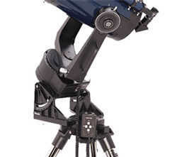 Equatorial fork mount, automated