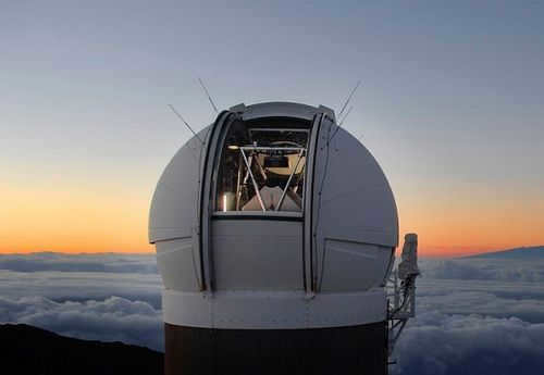 What are the professional telescopes and how they are arranged 3