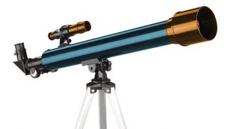 All about refractor telescopes