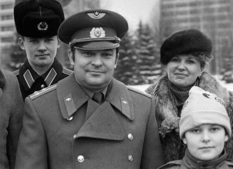 Valentin Kuzmin, Eduard Pesov/TASS
