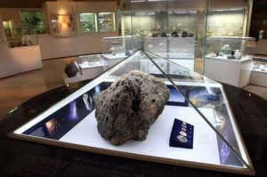 Fragment of the Chebarkul (Chelyabinsk) meteorite