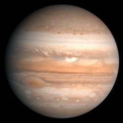 Skolko-planet-v-solnechnoj-sisteme-YUpiter