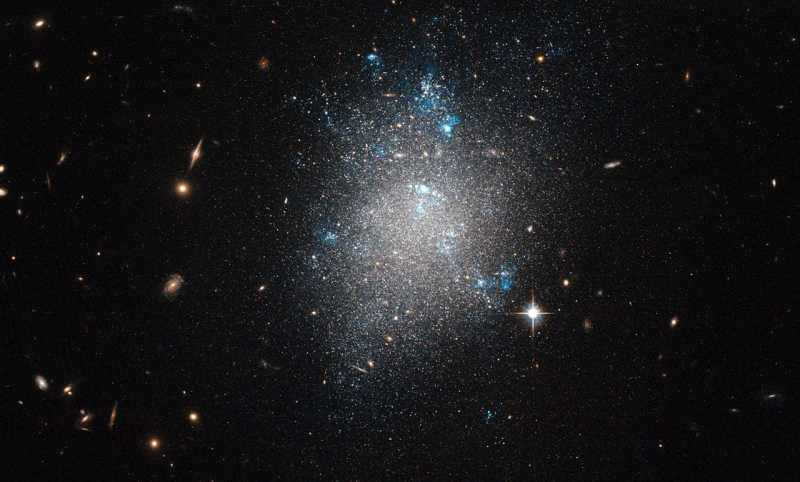 The irregular galaxy NGC 5477