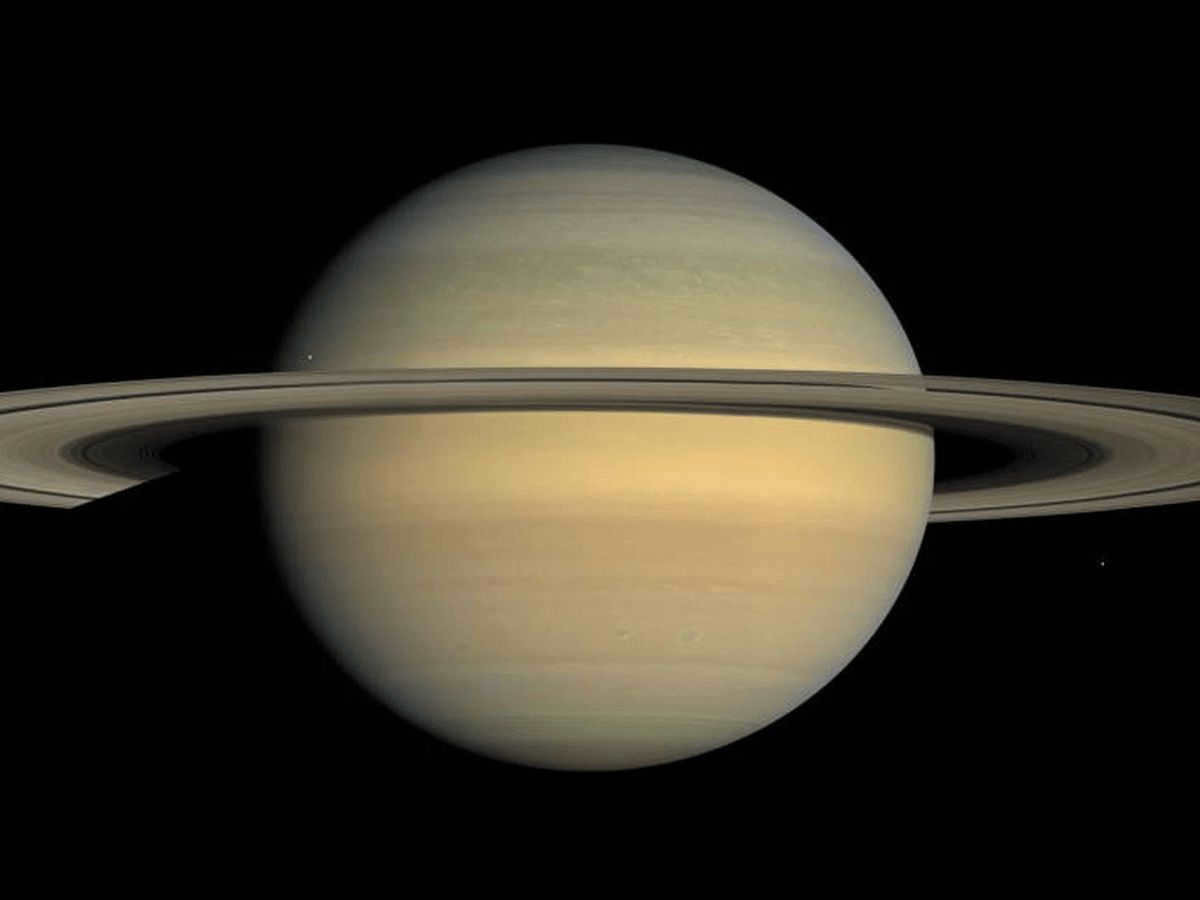 how many satellites does saturn have