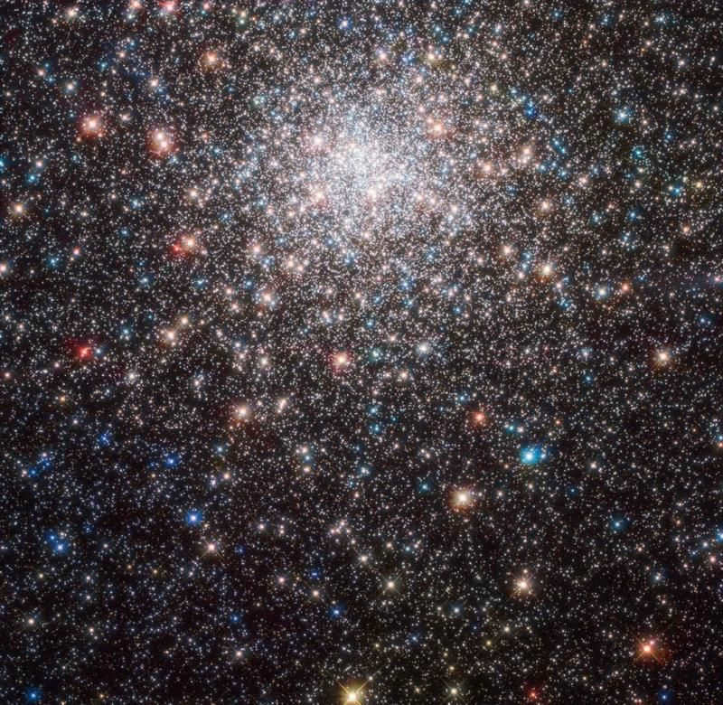 Globular cluster M 28