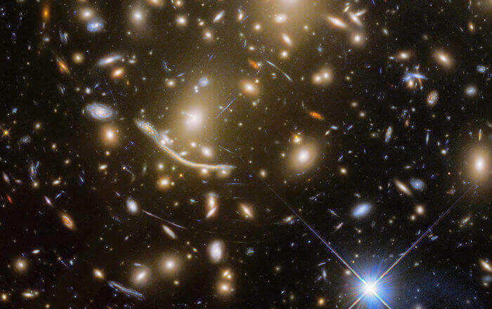 How many stars are there in the universe? Scientists have not been able to count the stars.