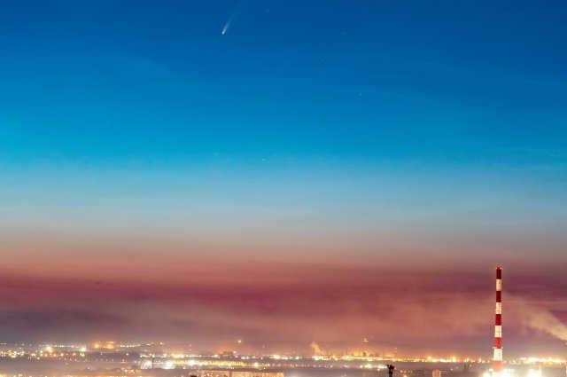 Meteorites appear in the sky on a regular basis.