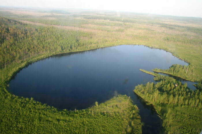 According to one version of the crater is Lake Cheko. /Photo: mediasole.ru