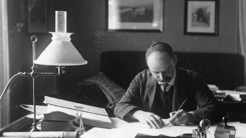 Karl Schwarzschild