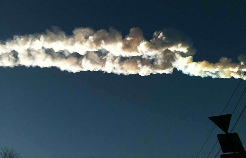 A trace in the sky from the flight of the Chelyabinsk meteorite