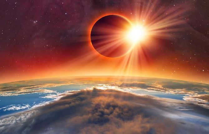 Solar and lunar eclipses of 2021: dates, features, where to observe and what not to do 3