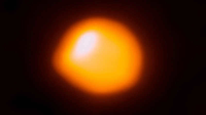 Photograph of Betelgeuse from the ALMA telescope