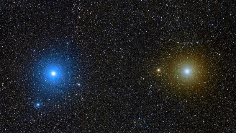 Pollux (right)